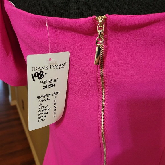 Pink Dress with flutter sleeve - Picture 6 of 7